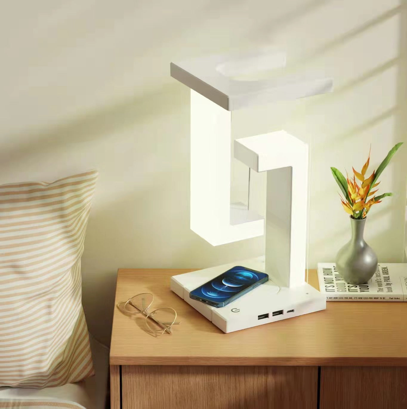 Smart Wireless Charging Floating Balance Lamp – Creative Suspension Table Lamp for Home & Bedroom